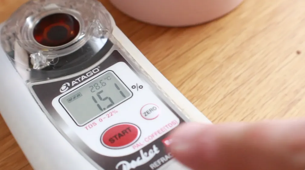 Testing Ratio Eight coffee TDS with Atago refractometer
